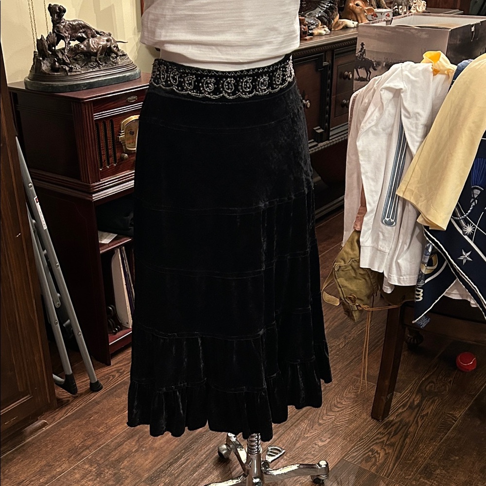 DIMRI Vintage Y2K Sz M Beaded Tiered Ruffle Black Velvet Maxi Skirt GUC